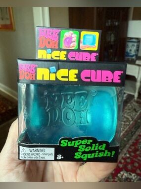 NeeDoh Nice Cube Super Solid Squish - Blue